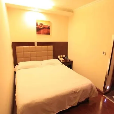 Hotel Greentree Gansu Lantian Plaza Express 2*
